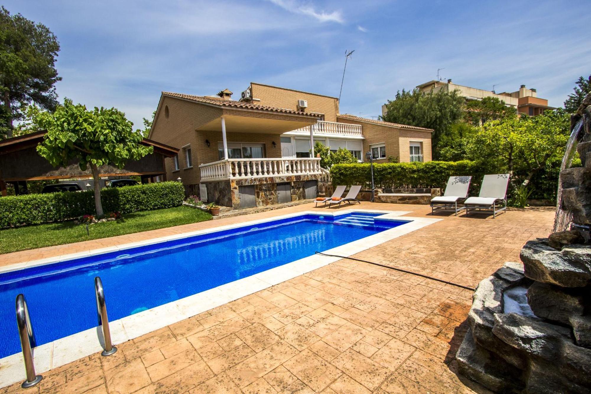 Nature, Pool, Tennis, Aircon Only 15 Minutes To Barcelona! Sabadell Exterior photo